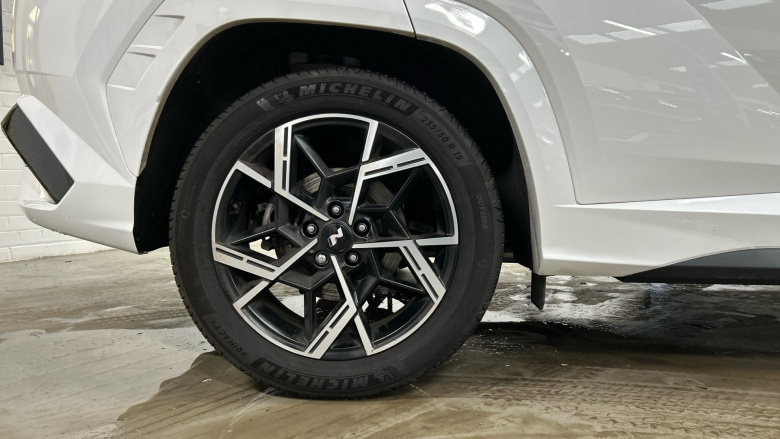 Hyundai TUCSON 1.6T 48V MHD N Line 5dr DCT Petrol Estate